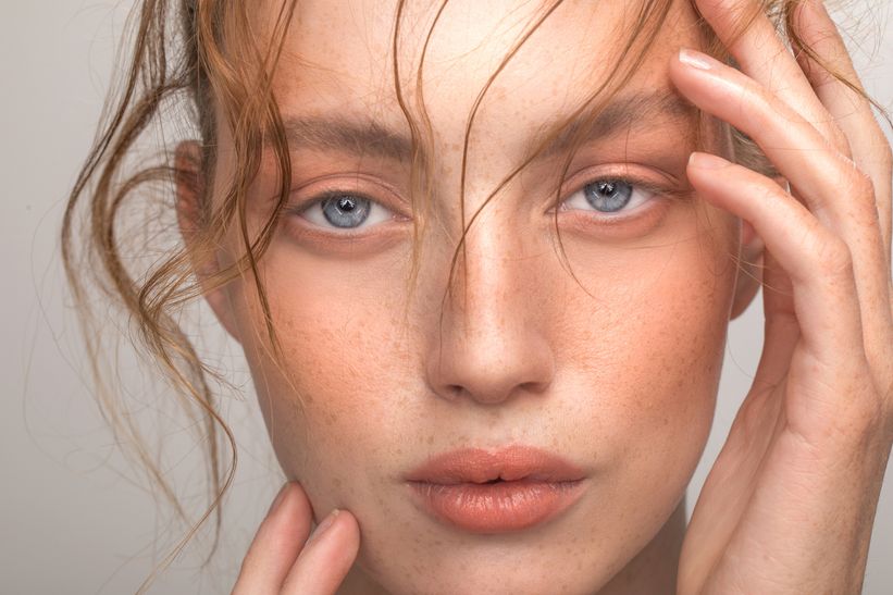 Makyajda Clean Girl Görünümü Nasıl Yapılır?