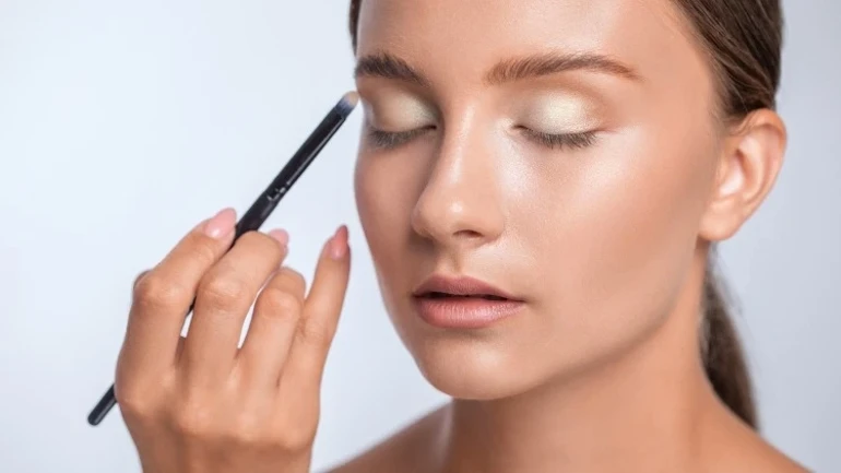 Makyajda “Fresh Look” Görünümü Nasıl Elde Edilir?