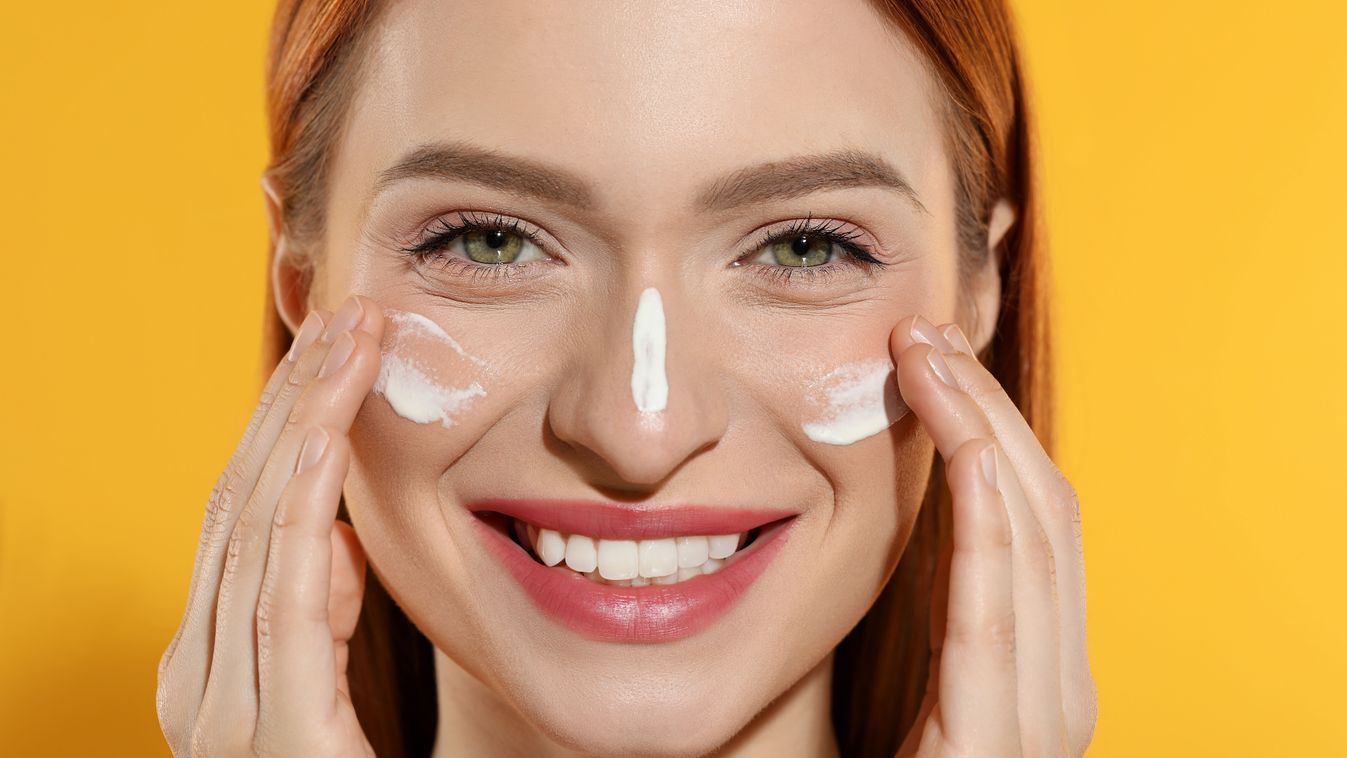 Pembe Ton Eşitleyici SPF Nedir? Cilde Nasıl Bir Görünüm Verir?